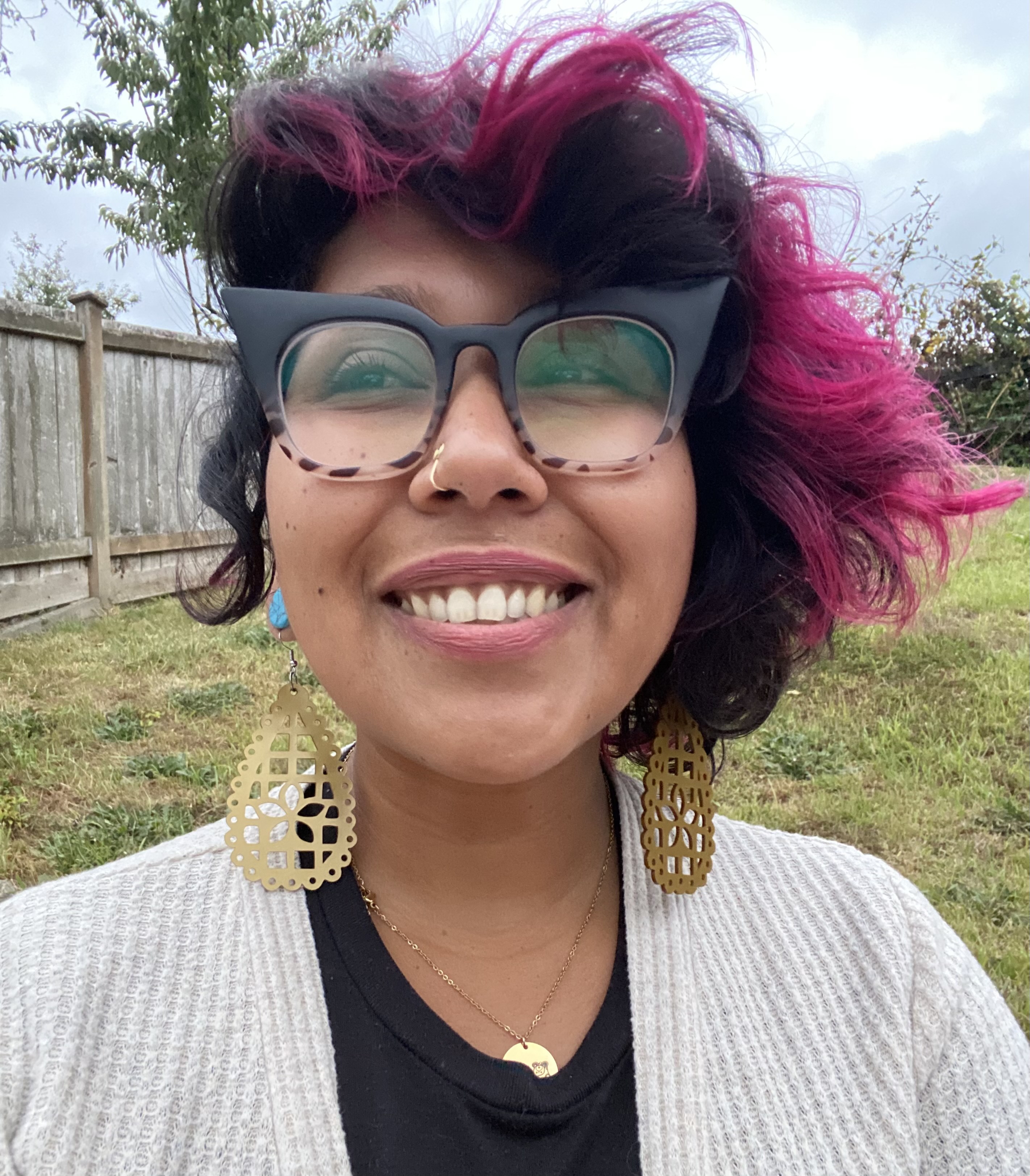 Friday Indie Q&A with Poet & Author Clara Olivo